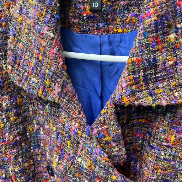 two piece suit, size 8, Banu Paris - Picture 2 of 3